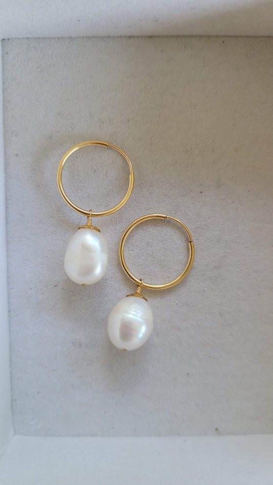 Aki - Gold Filled Hoops with Pearl -Jewelry - Nury M Jewelry