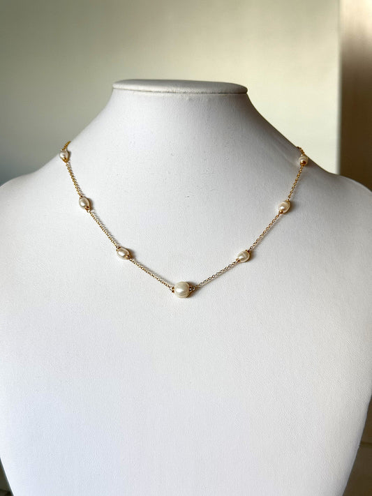 Amie - Pearl Station Necklace -Bridal & Everyday - Nury M Jewelry