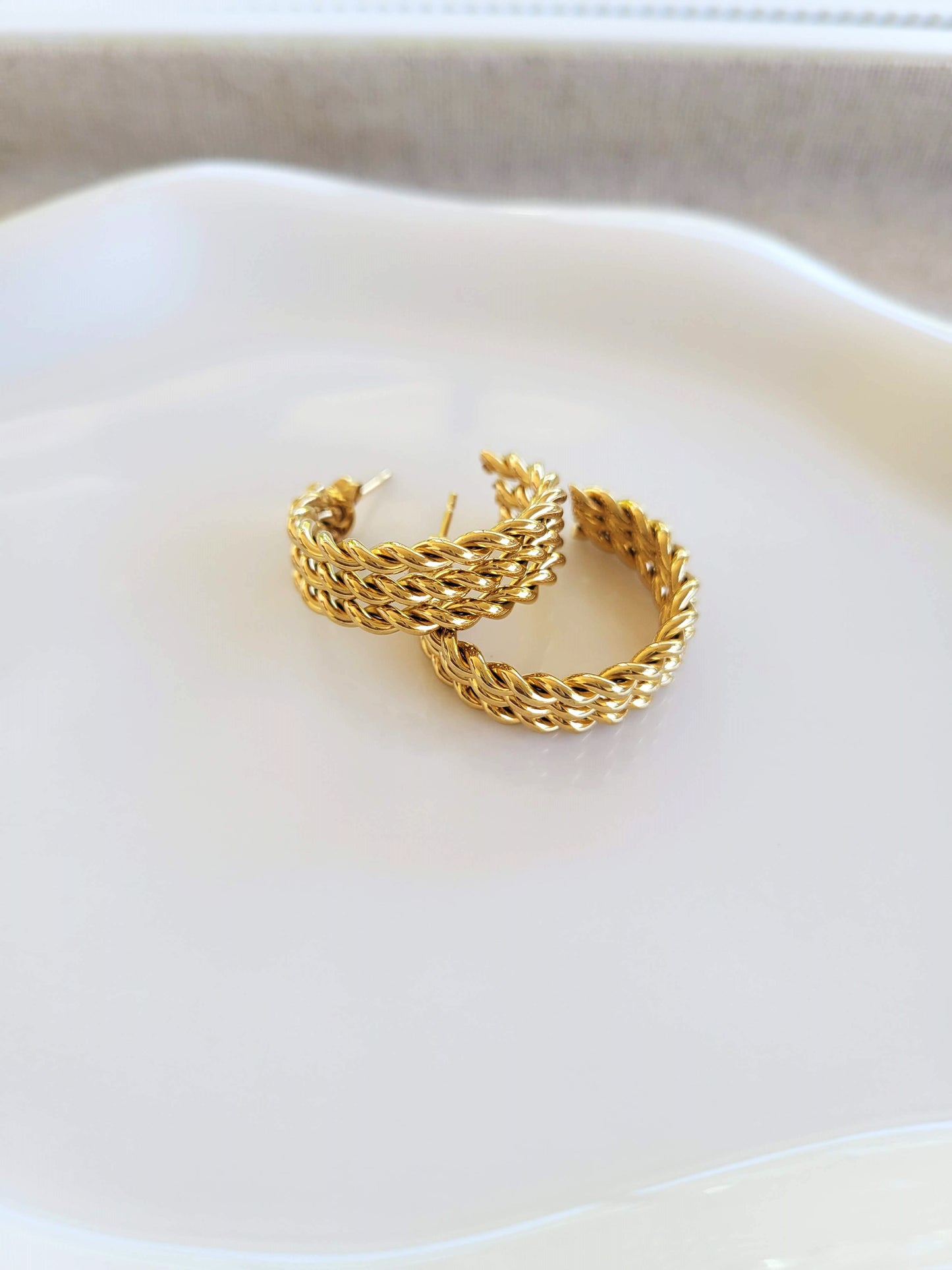 Tori - Twisted Statement Gold Hoops - Jewelry - Nury M Jewelry