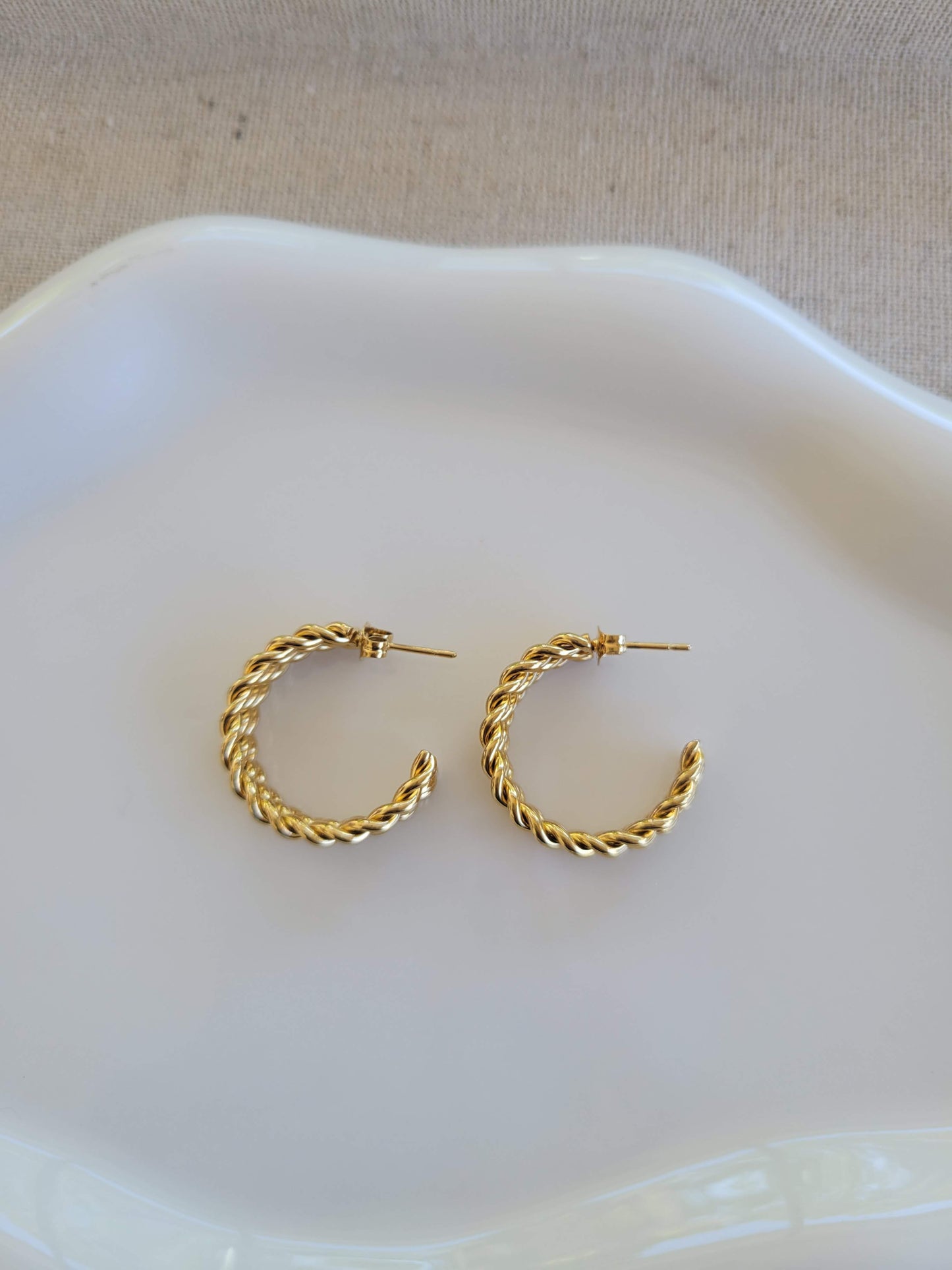 Tori - Twisted Statement Gold Hoops - Jewelry - Nury M Jewelry